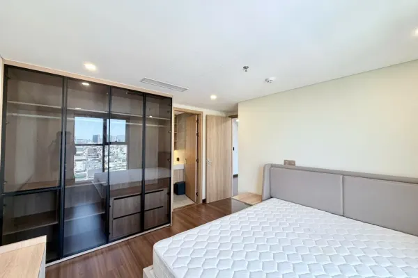 Квартира, 2 спальни · 80 м² 5