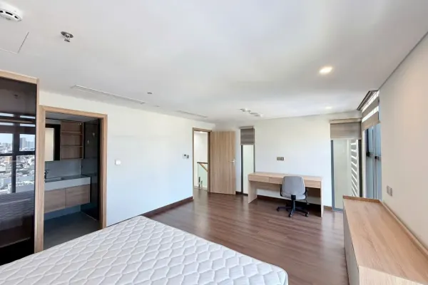 Квартира, 2 спальни · 80 м² 8