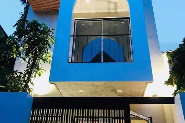 Дом, 2 спальни · 160 м²