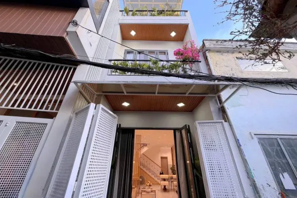 Дом, 3 спальни · 150 м²