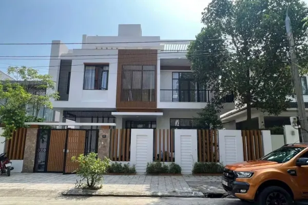 Вилла, 5 спален · 270 м²