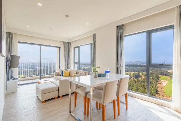 Квартира, 2 спальни · 70 м² 8