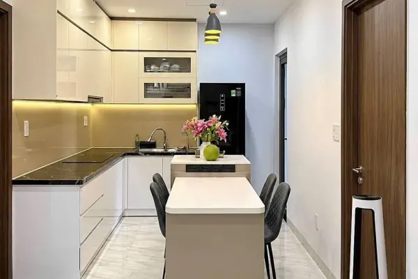 Квартира, 2 спальни · 82 м²